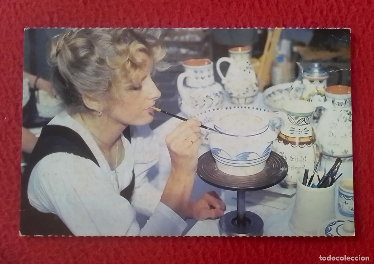 Postales: POSTAL POST CARD MUJER PINTANDO VASO VASIJA DE CER&Aacute;MICA C&Eacute;RAMIQUE...CERAMISTA ARTESANA..PINTORA...