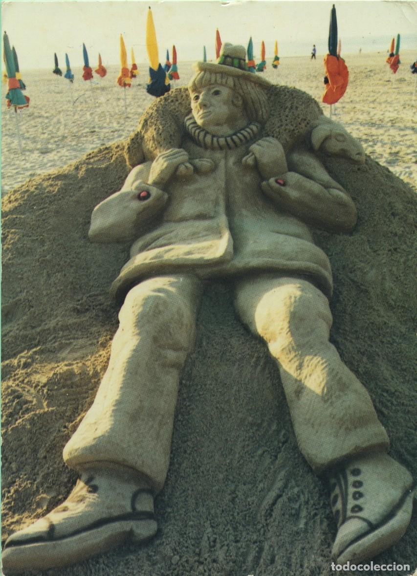 Postais: SCULPTURE DE SABLE-SAMUEL LA ROZE. 4 m x 3 m x 2 m. Escrita en 1989. ED. PHOTO-CARTE CLASSEUR