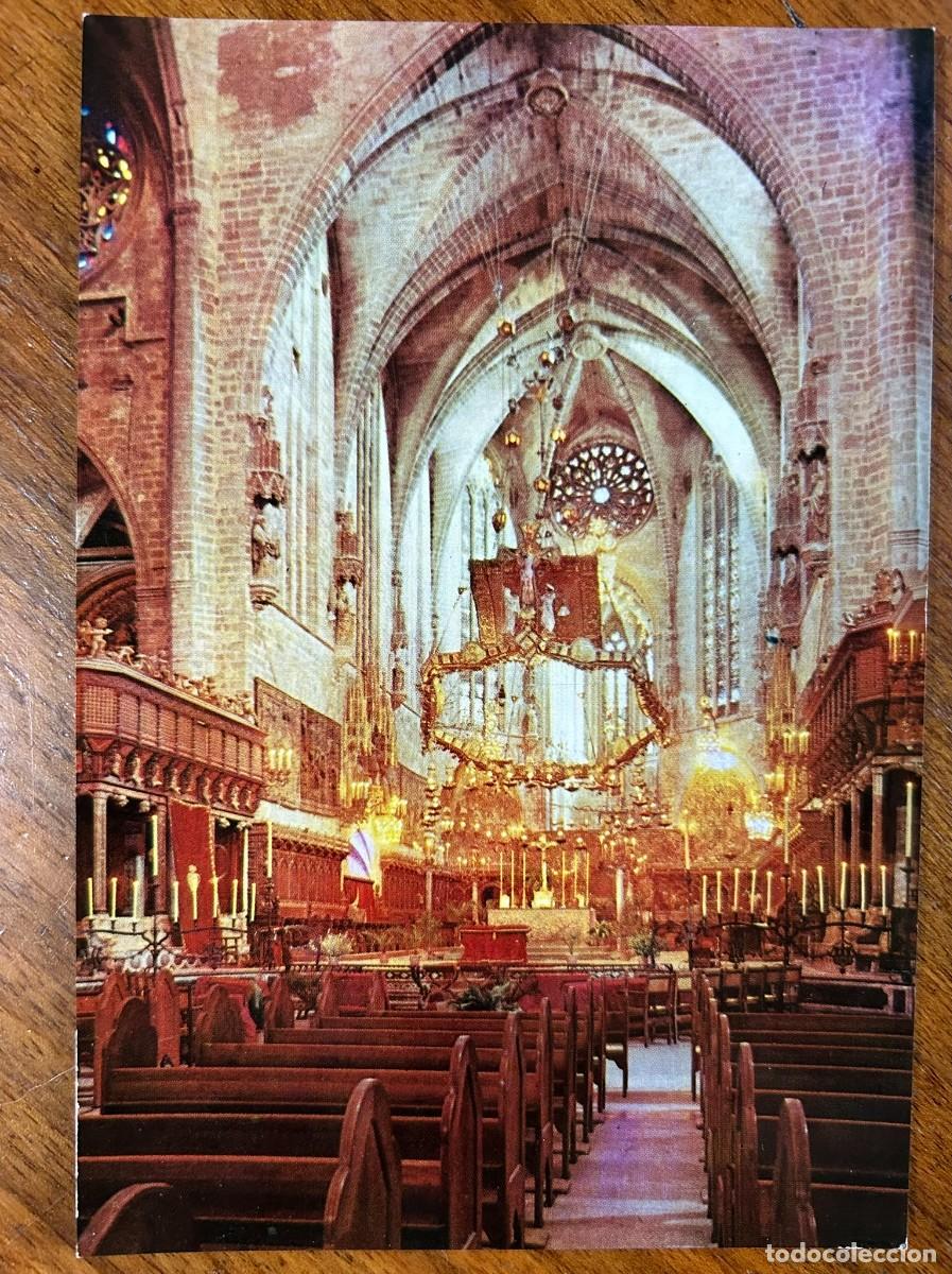 Postales: POSTAL PALMA DE MALLORCA CATEDRAL ALTAR MAYOR - ARTE G&Oacute;TICO - VINTAGE 1961 - SIN CIRCULAR