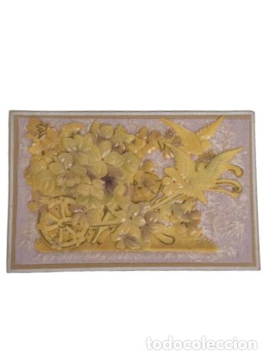 Postales: Antigua Postal en Celuloide - Decorada con p&aacute;jaros y Flores - S.XIX