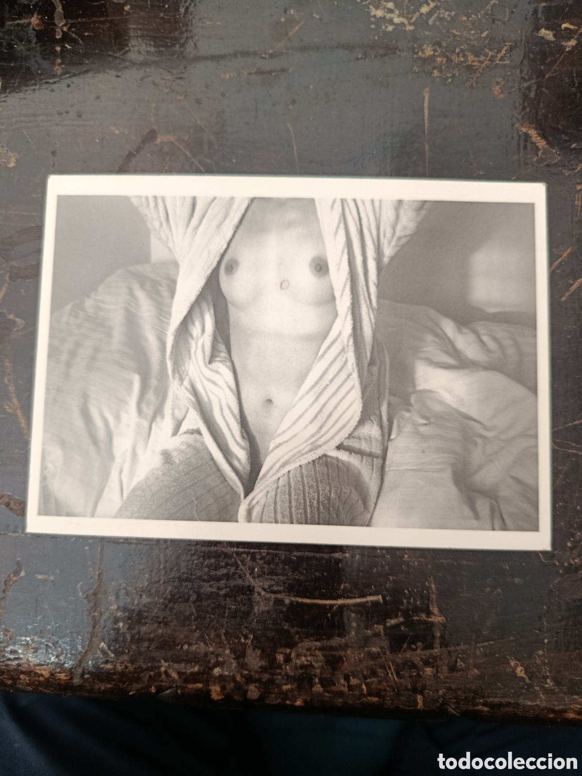 Postales: Buenas postal art&iacute;stica desnudo femenino edouard boubat le peignoir 1984