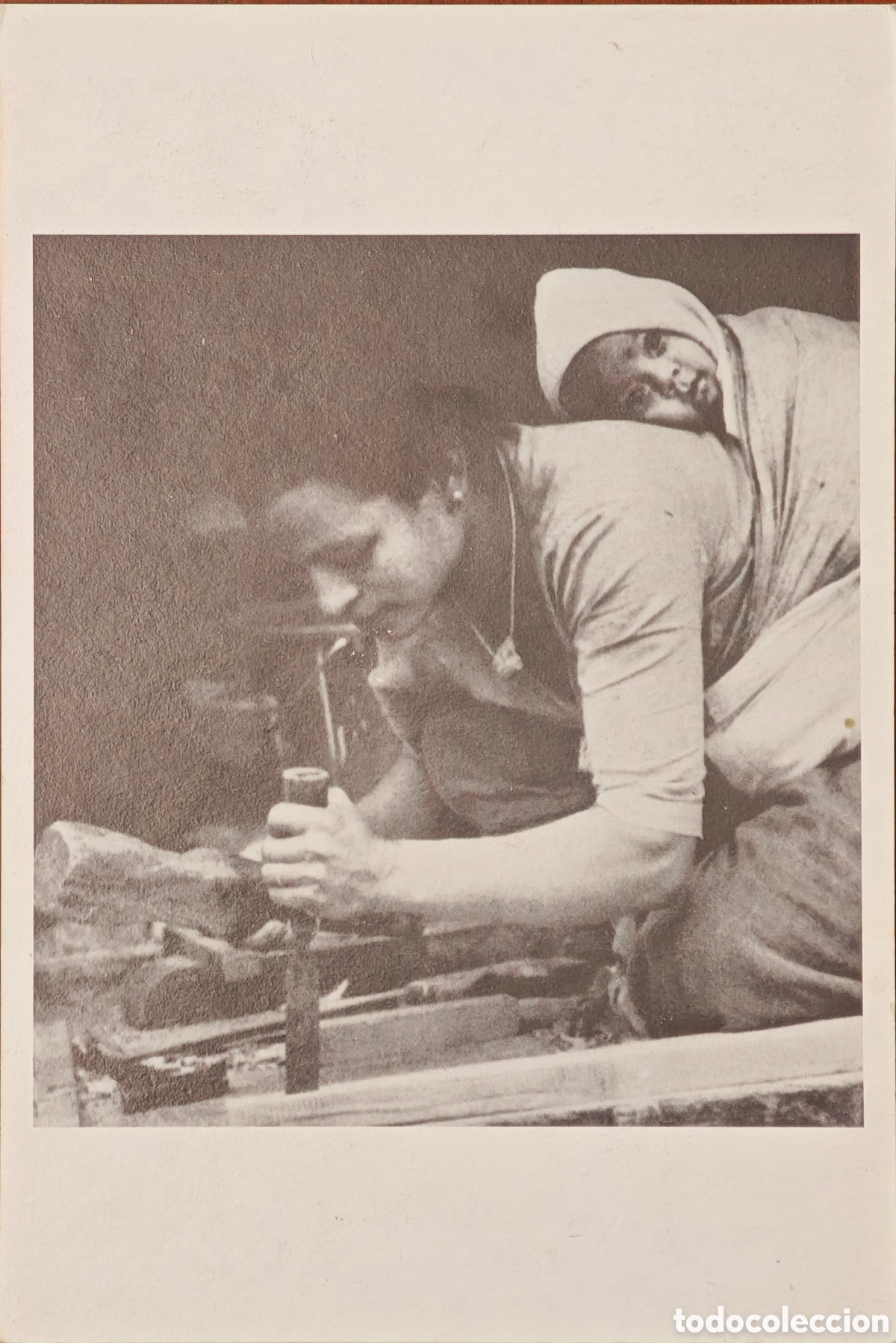Postales: Postal Exposici&oacute;n &rdquo;Un Lugar, Una Mujer&rdquo; (Agencia EFE) - CAF Almer&iacute;a, 1997. Foto Gopal Chitrakar (Nep