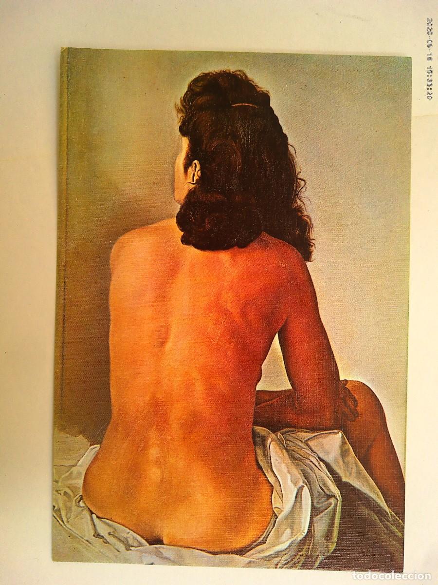 Postales: POSTAL CON PINTURA DE DAL&Iacute; : GALA DE ESPALDA MIRANDO UN ESPEJO INVISIBLE. FUNDACION GALA - DAL&Iacute;