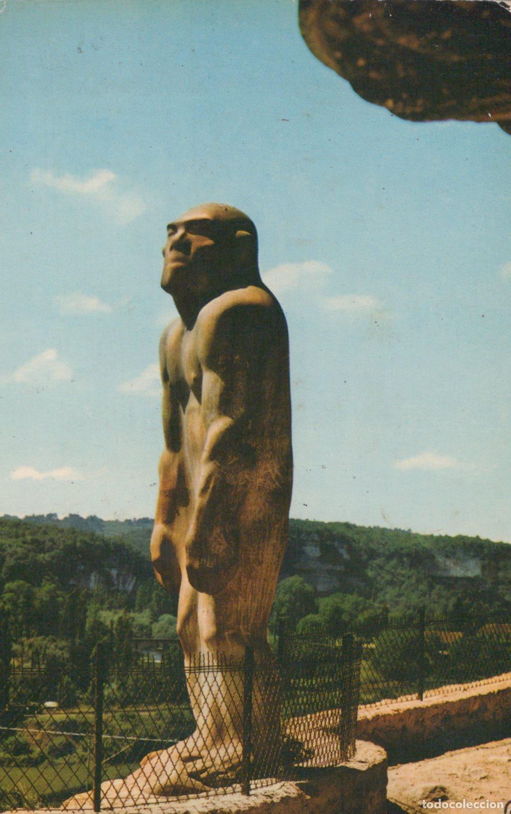 Postales: France Les Eyzies Statue Homo N&eacute;anderthalensis de Paul Dard&eacute; *YAD149
