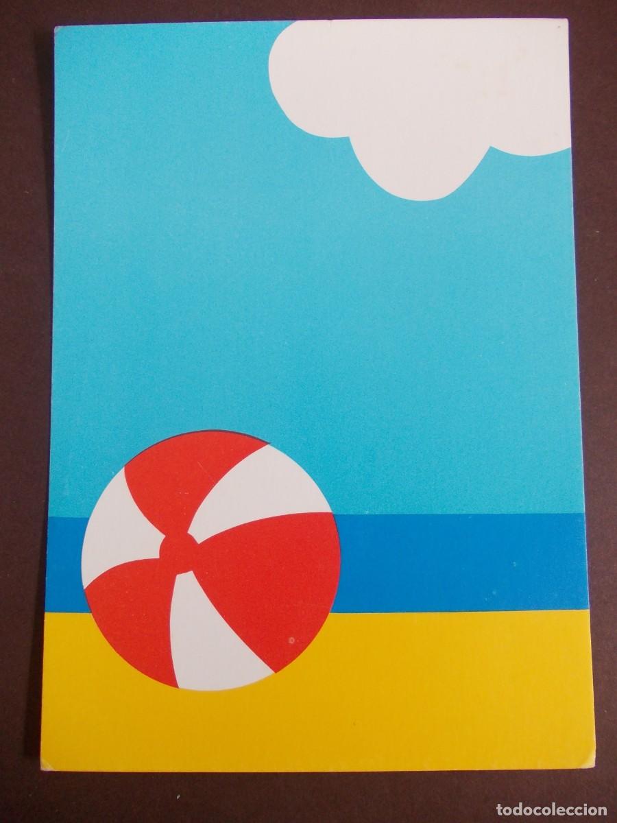 Cartes Postales: Postal Beach Ball Scene Britta Westhausen Stenders Forlag arte dan&eacute;s minimalista dise&ntilde;o gr&aacute;fico