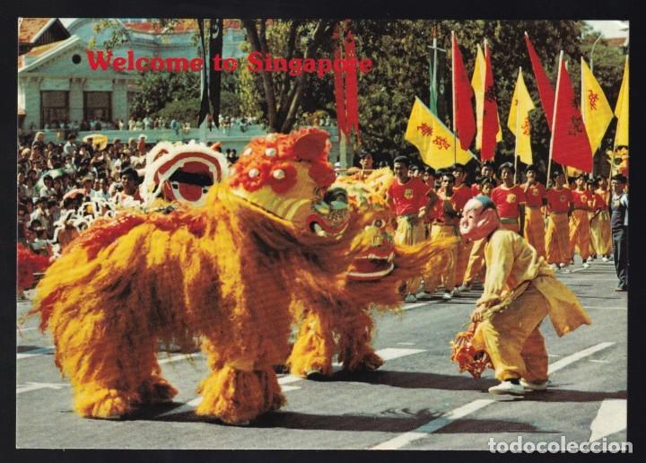 Postales: Singapur. *A traditional Lion Dance...* Nueva. - Foto 1