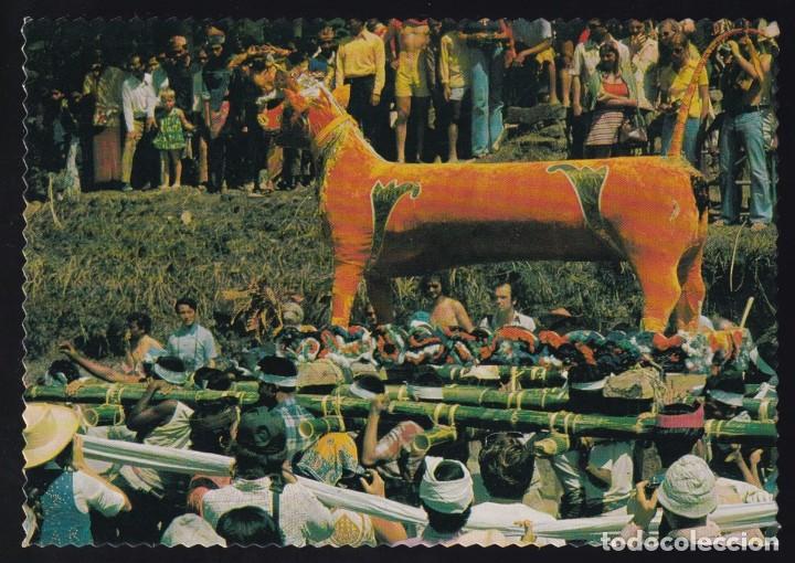 Postales: Indonesia. Bali. *A cremation procession...* Nueva. - Foto 1