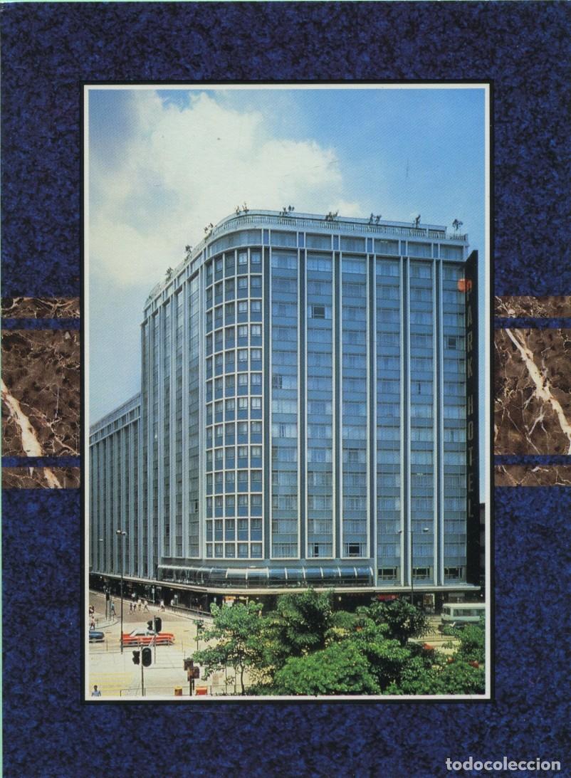 Postales: HONG KONG. Park Hotel stands at the heart of the premier shopping district of the Kowloon pen&iacute;nsula.