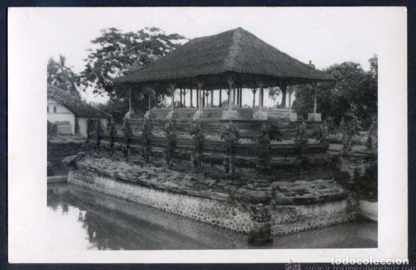 Postais: Indonesia. Bali. Karangasami. *...Balinese Temple...* RPPC. Escrita.