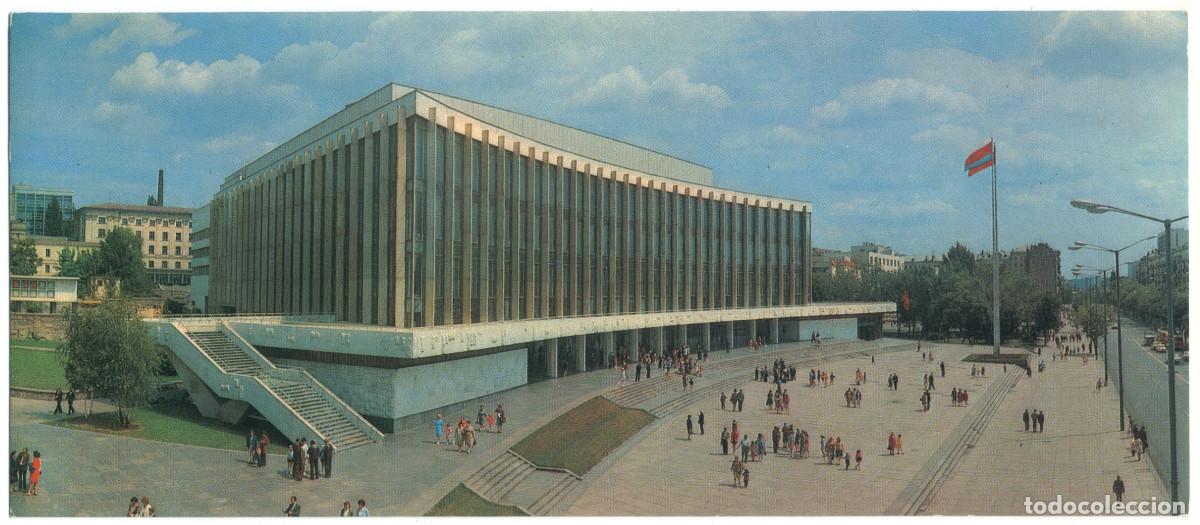 Postales: KYIV_Palac kulturi 'Ukraina' / Arquitectura Teatros Ucrania