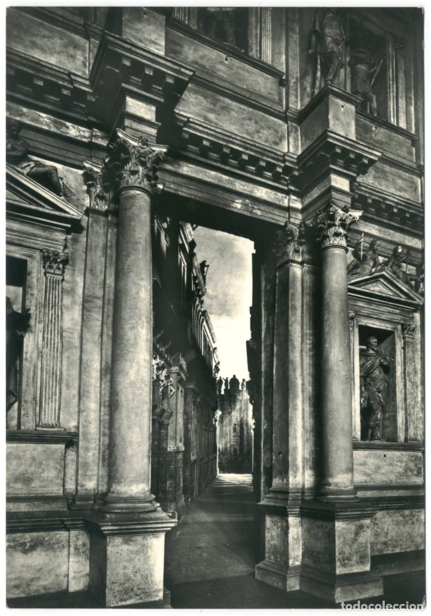 Postales: VICENZA_Teatro Olimpico_L. Chiovato. 18 / Teatros antiguos Italia