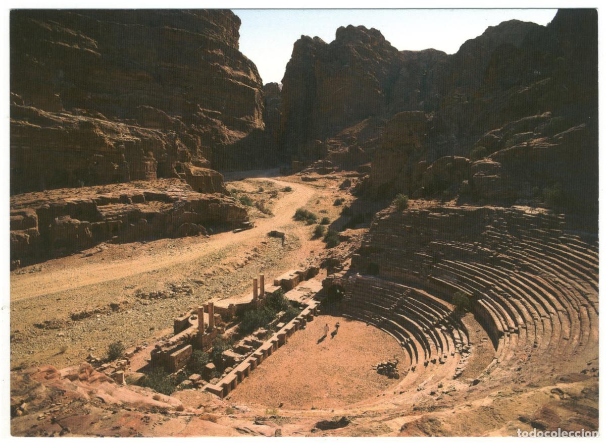 Postales: PETRA (Jordan)_Nabataean teatre_An Al-'Uzza. Photo Jane Taylor / Teatros romanos Oriente Medio