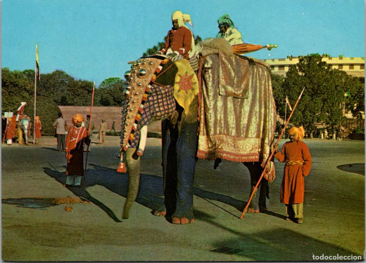 Postales: India - Decorated Elephant Republic Day New Delhi -Elefante decorado D&iacute;a de la Rep&uacute;blica -141x102mm