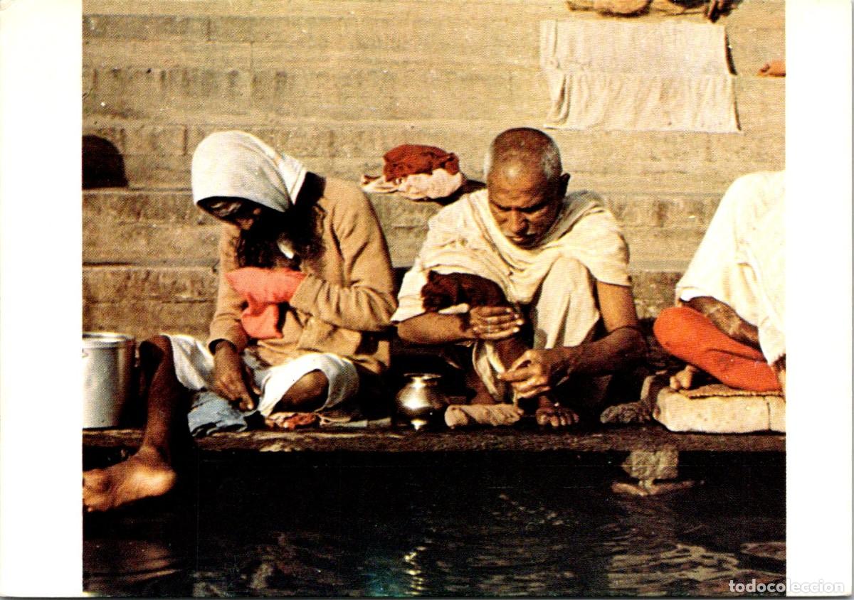 Postales: India - A orillas del Ganges - 151x105mm