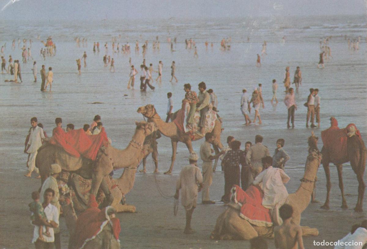 Postales: Pakistan Karachi Clifton Beach Camels and People *YAN832