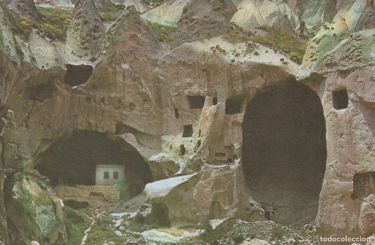 Postales: Turkey Nevsehir Zelve Valley Cave Dwellings Ancient Troglodyte Village *YAR810