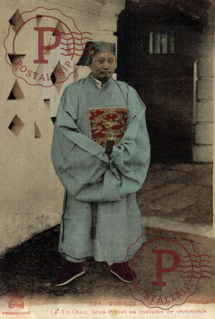Postales: Asie - vi&ecirc;t - nam : TONKIN - Moncay , le tri - chau , sous pr&eacute;fet , en costume de c&eacute;r&eacute;monie