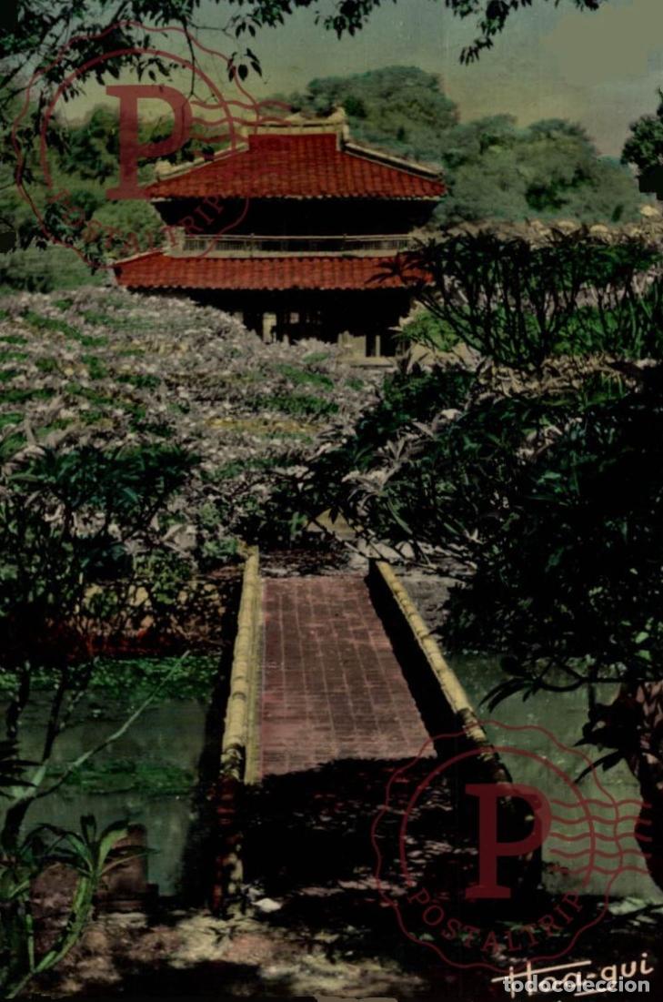 Postales: VIETNAM. HUE. VUON LANG TU DURC