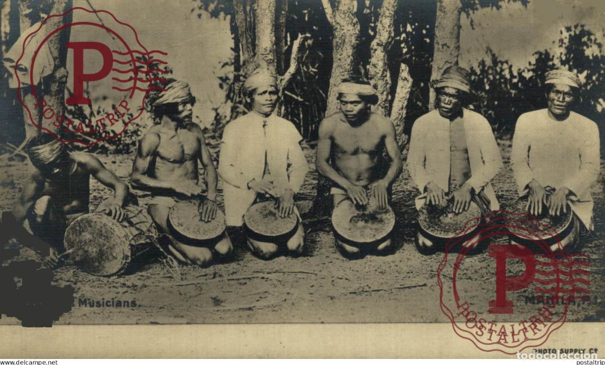 Postales: FILIPINAS. PHILIPPINES. RPPC. TINGUIANES MUSICIANS