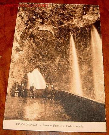 Postcards: ANTIGUA POSTAL DE COVADONGA (ASTURIAS) -  POZO Y FUENTE DEL MATRIMONIO