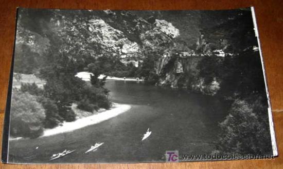 Cartoline: ANTIGUA FOTO POSTAL DE DESCENSO DEL RIO SELLA (ASTURIAS) - PIRAGUISMO - 105 -A&Ntilde;OS 50-60 - UN MOMENTO