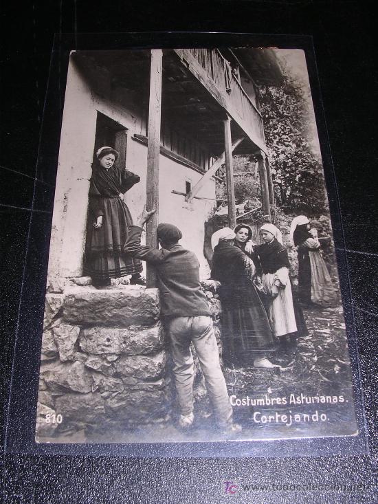 Postales: COSTUMBRES ASTURIANAS, CORTEJANDO - Foto 1