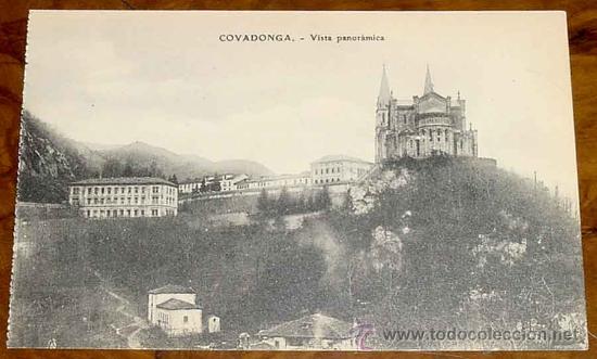 Cartoline: ANTIGUA POSTAL DE COVADONGA - ASTURIAS - VISTA PANORAMICA - NO CIRCULADA - ED. PARIS.
