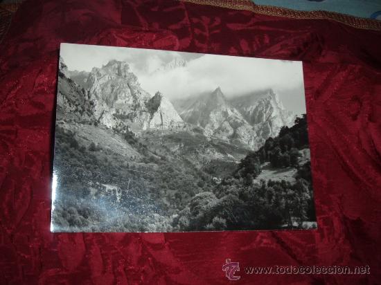Postcards: corona -picos de europa,d abascal hotel picos de europa posada de valdeon,foto j pando