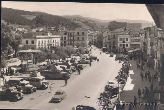 Postales: VEGADEO.- AVDA COMANDANTE CEANO - Foto 1