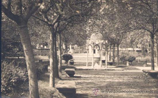 Postales: GIJ&Oacute;N (ASTURIAS).- PARQUE - Foto 1