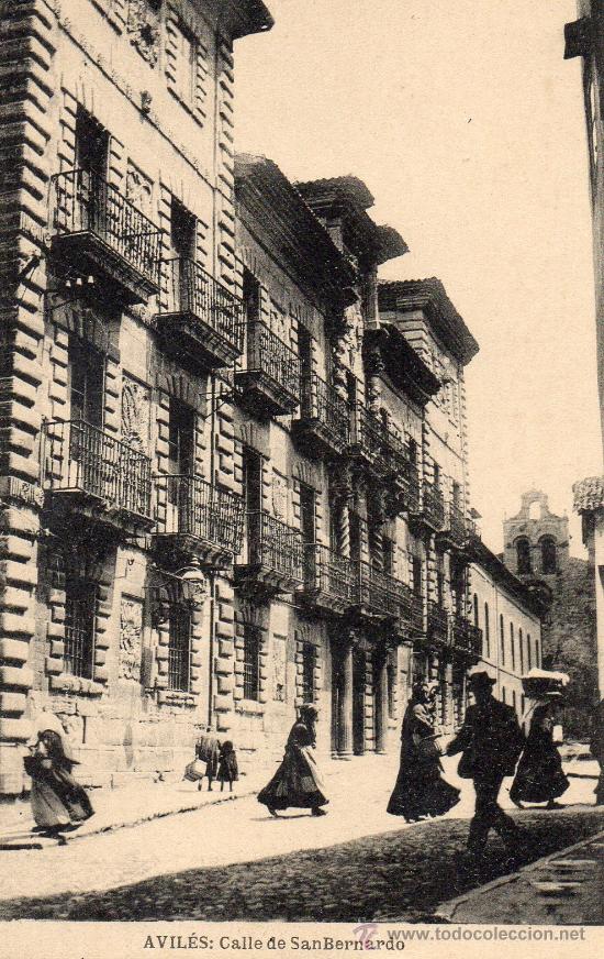Postales: Avil&eacute;s. Calle de San Bernardo - Foto 1