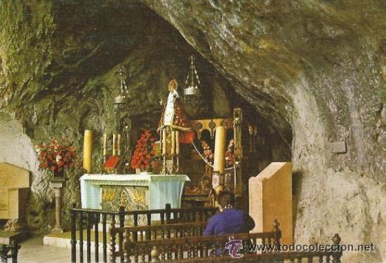 Postales: == A658 - POSTAL - COVADONGA - INTERIOR DE LA GRUTA - SIN CIRCULAR - Foto 1