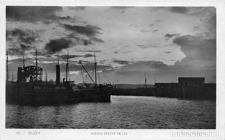 Postales: GIJ&Oacute;N.- PUERTO EFECTO DE LUZ - Foto 1