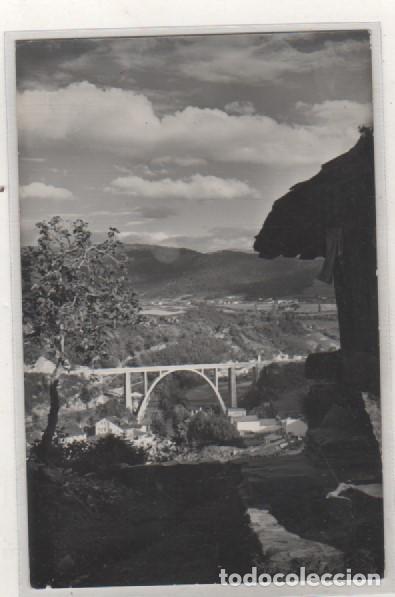 Postales: Luarca. El Viaducto. Ediciones G&oacute;mez. sin circular. - Foto 1