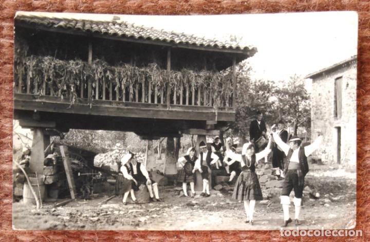 Postales: FOLKLORE ASTUR - BAILE EN LA QUINTANA - ED. ALARDE - Foto 1