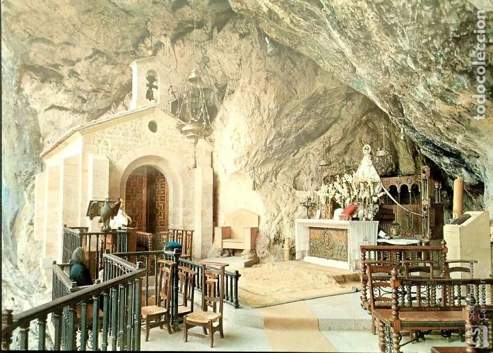 Postcards: Covadoga. 9 Gruta y Virgen. Ed. Sicilia. Nueva. Color