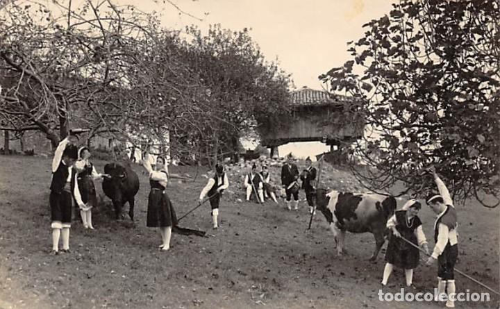 Postales: FOLKLORE ASTUR.- EN LA POMARADA - Foto 1
