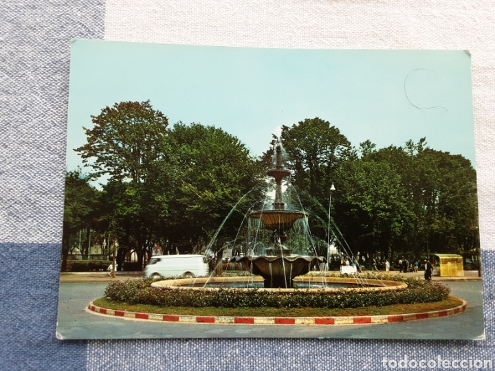 Postales: Fuente Luminosa. Avil&eacute;s - Foto 1