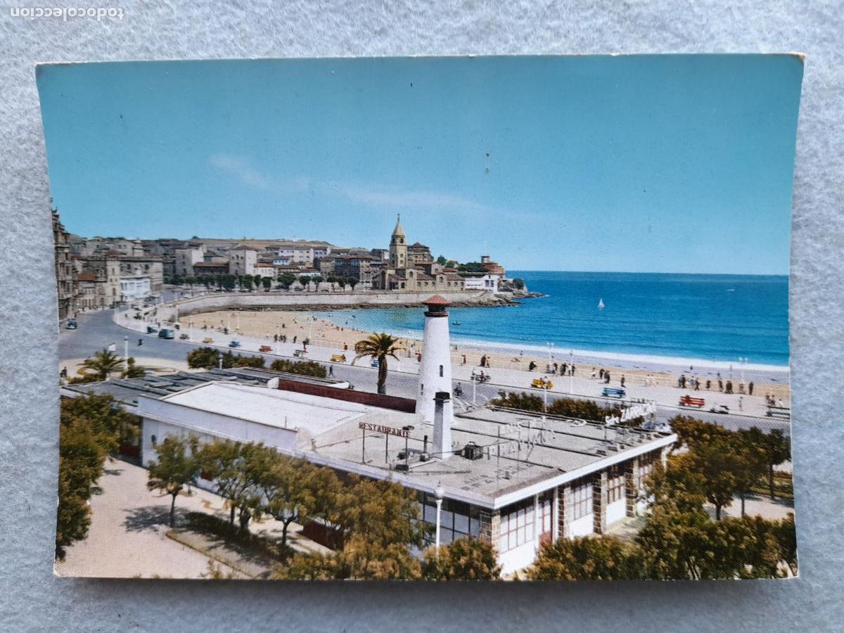 Postales: Gij&oacute;n. Playa y N&aacute;utico. - Foto 1