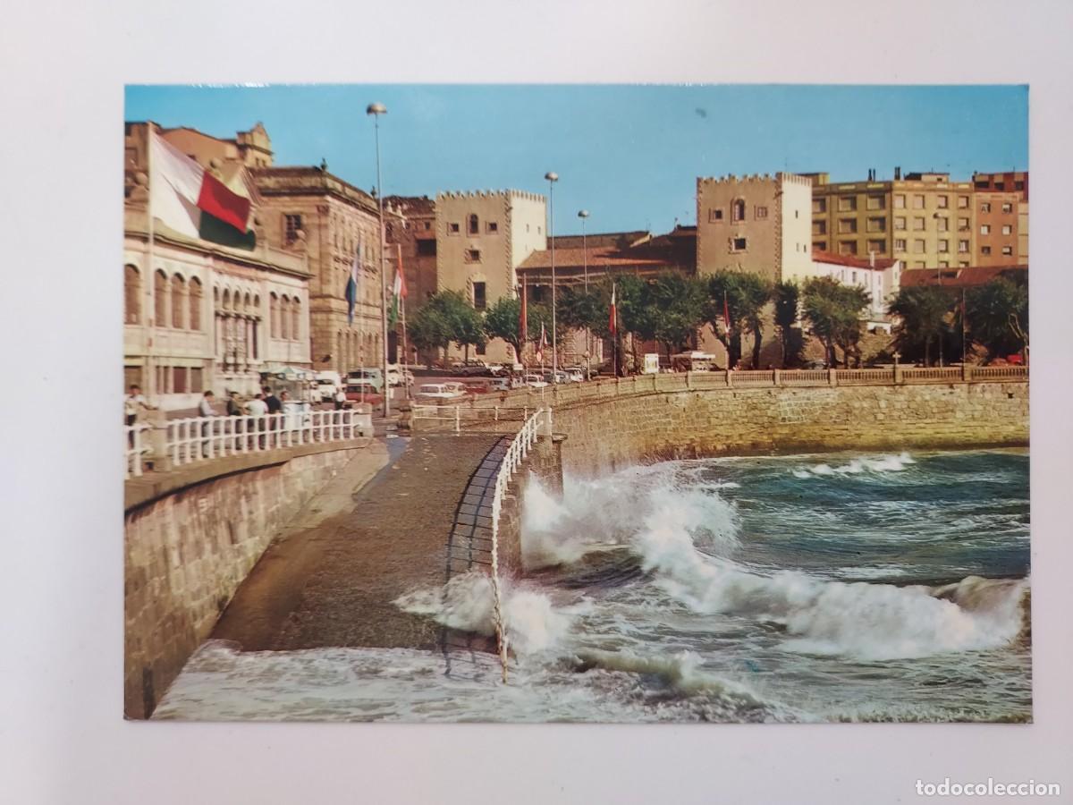 Postales: POSTAL GIJ&Oacute;N ROMPEOLAS. 1975. SIN CIRCULAR - Foto 1