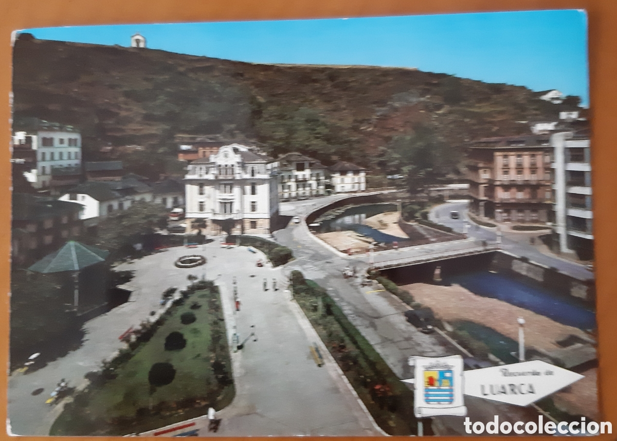 Postales: Postal Luarca Asturias. Parque y Ayuntamiento. Sin escribir. R9934