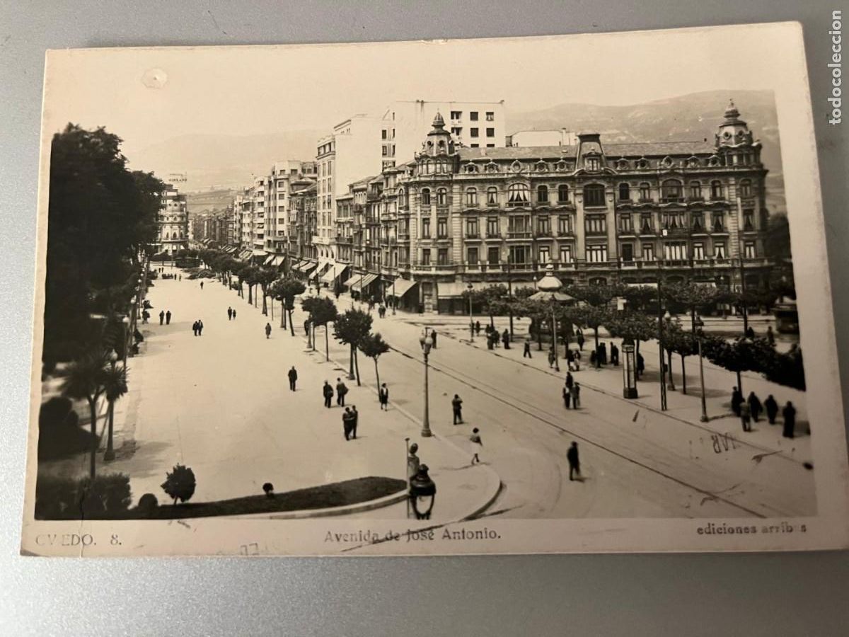 Postales: Oviedo avenida de Jos&eacute; Antonio escrita