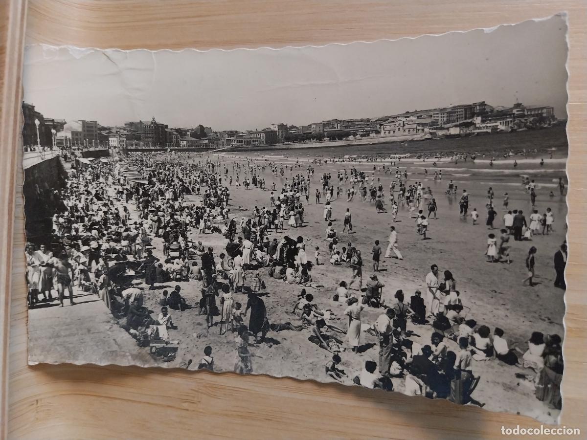 Postales: PLAYA SAN LORENZO GIJON ED GARRABELLA 24 MUY ANIMADA GENTE PLAYA VESTIDA