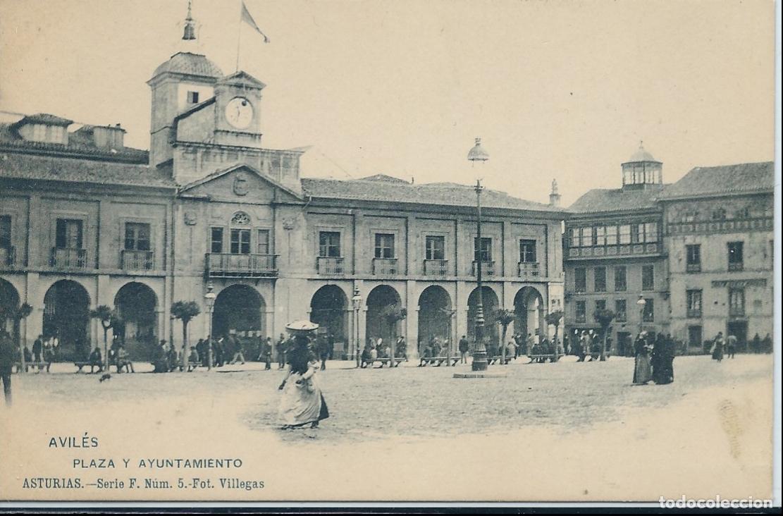 Postales: AVILES (ASTURIAS) - PLAZA Y AYUNTAMIENTO - FOTO VILLEGAS
