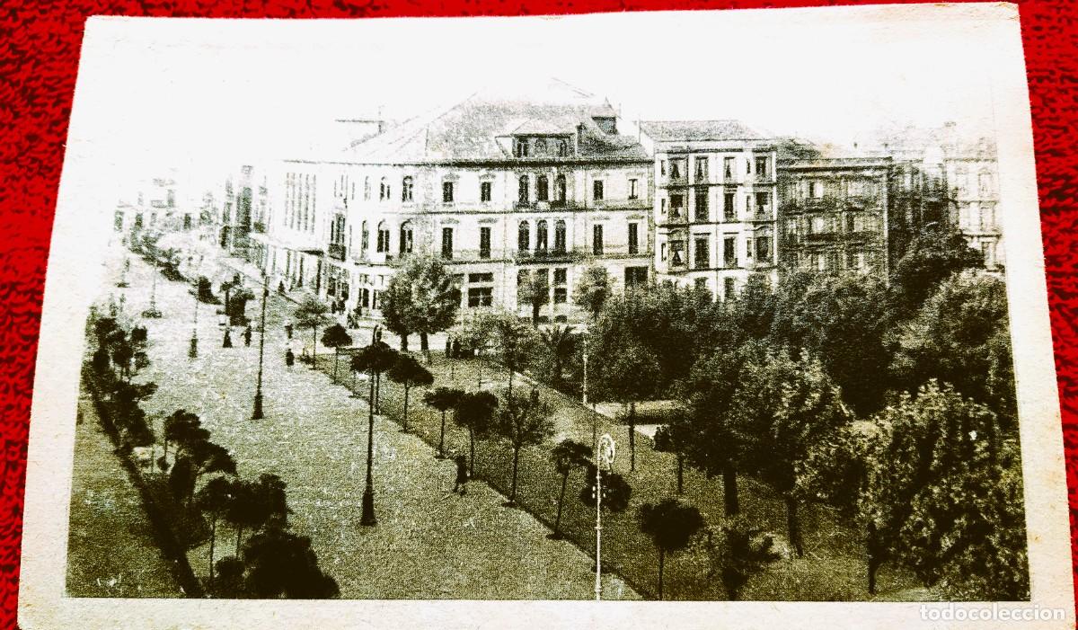 Postales: Gij&oacute;n. Vista General Paseo de Bego&ntilde;a y Teatro Jovellanos.