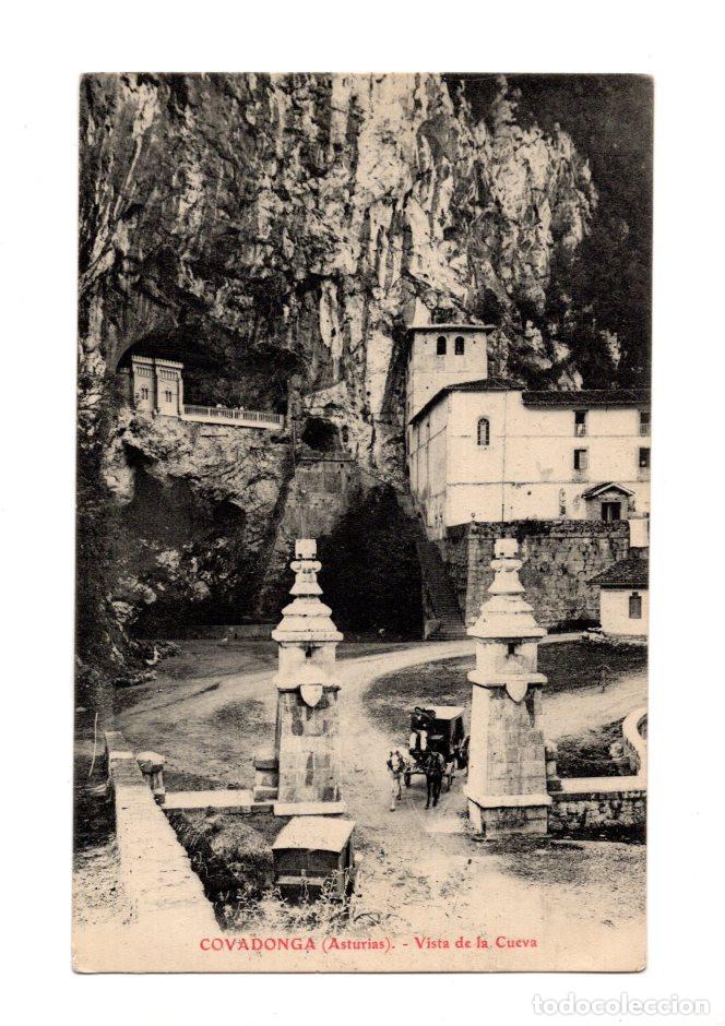 Postales: COVADONGA.(ASTURIAS).- VISTA DE LA CUEVA.