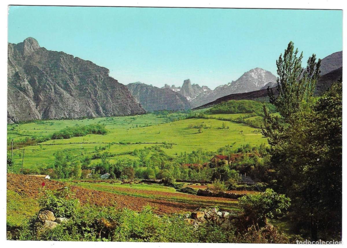 Postales: Postal Paisaje Asturiano. Al fondo el Naranjo de Bulnes. ref. 7-asturias16