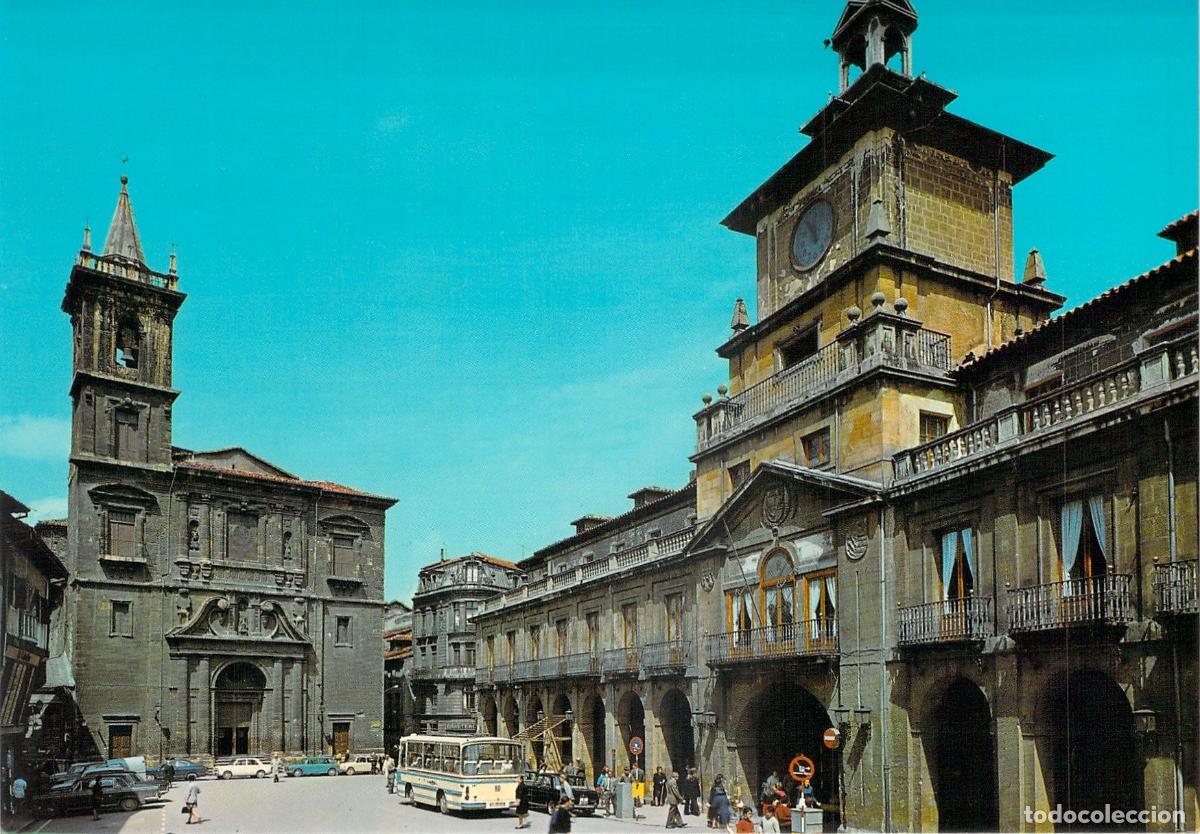 Postales: Postal de la Plaza Mayor y Ayuntamiento de Oviedo