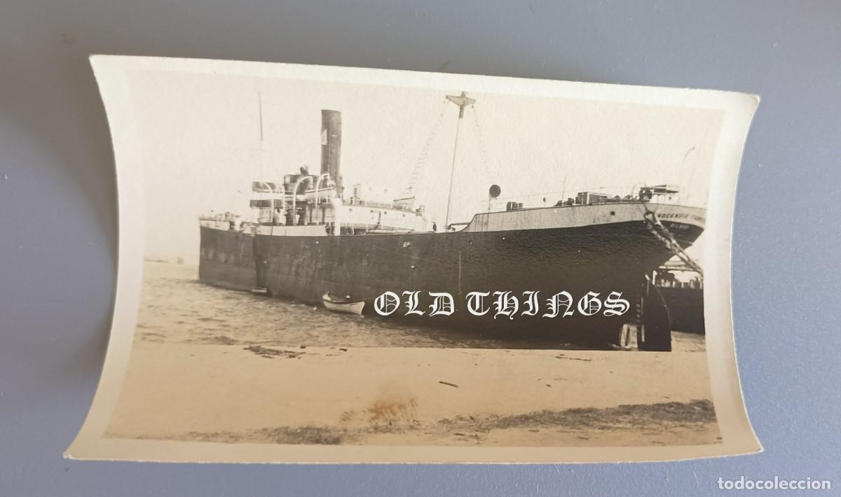 Postales: FOTOGRAFIA DE BARCO EN EL PUERTO DE GIJON / ASTURIAS / MIDE 8,5 X 6 CMS.