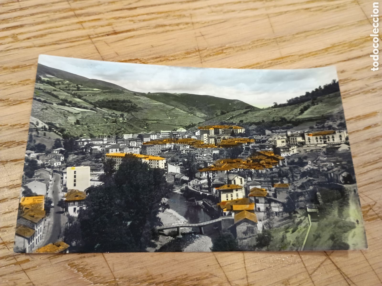 Postales: CANGAS DEL NARCEA (ASTURIAS) - CARRETERA DE IBIAS Y PUENTE SOBRE EL NARCEA - ED. ALARDE